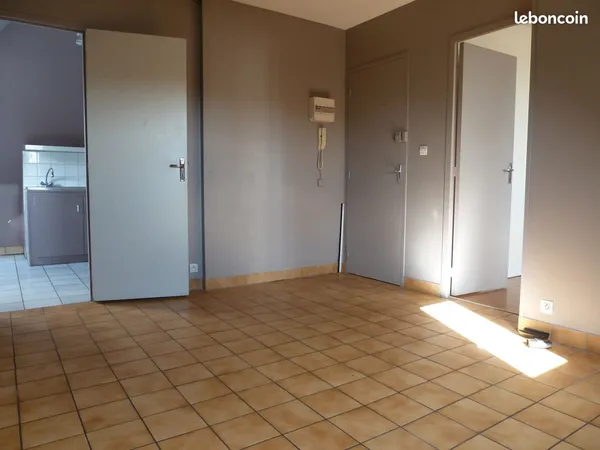 Appartement T2 calme centre ville avec stationnement