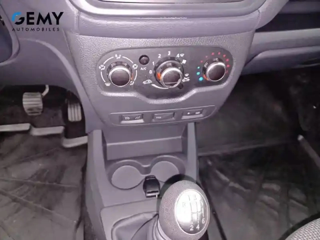 Dacia Lodgy tce 100 fap 5 places — photo 14
