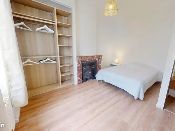 Chambre 4 pièces 55 m²