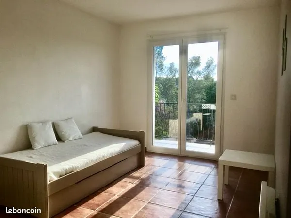 Idéal étudiant F2 Meuble 38 M2 +Parking Fac Hoche
