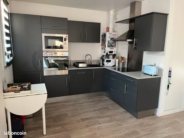 Appartement 3 pièces 60 m² en parfait état Quartier ouest / centre-ville
