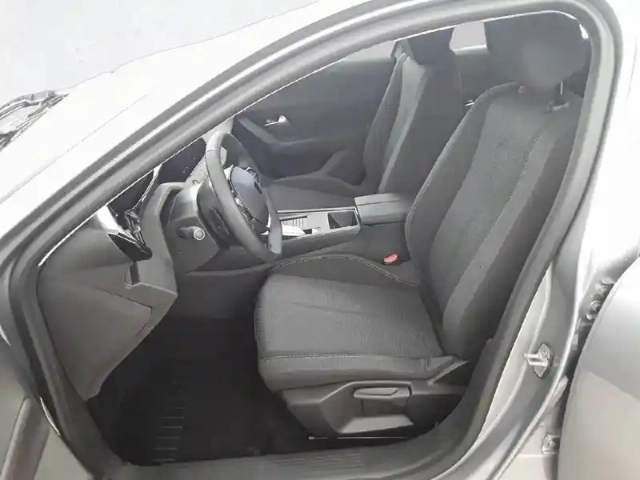 Peugeot 308 hybrid 145 e-dcs6 — photo 11