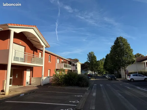 Paul secteur Bd Cami salié Appt T2 et parking s-sol