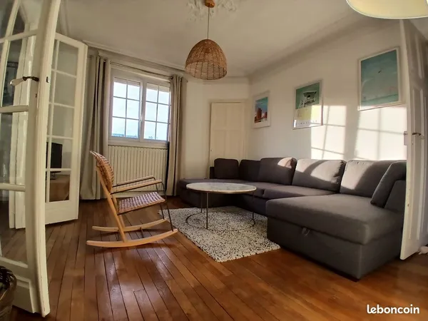 REIMS CENTRE - Appartement 122 m² - 3 chambres - Double séjour - Parking possible