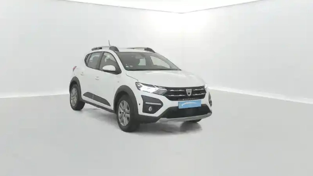 Dacia Sandero eco-g 100 — photo 17