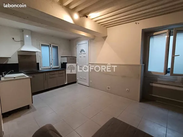 Studio 1 pièce 27 m²
