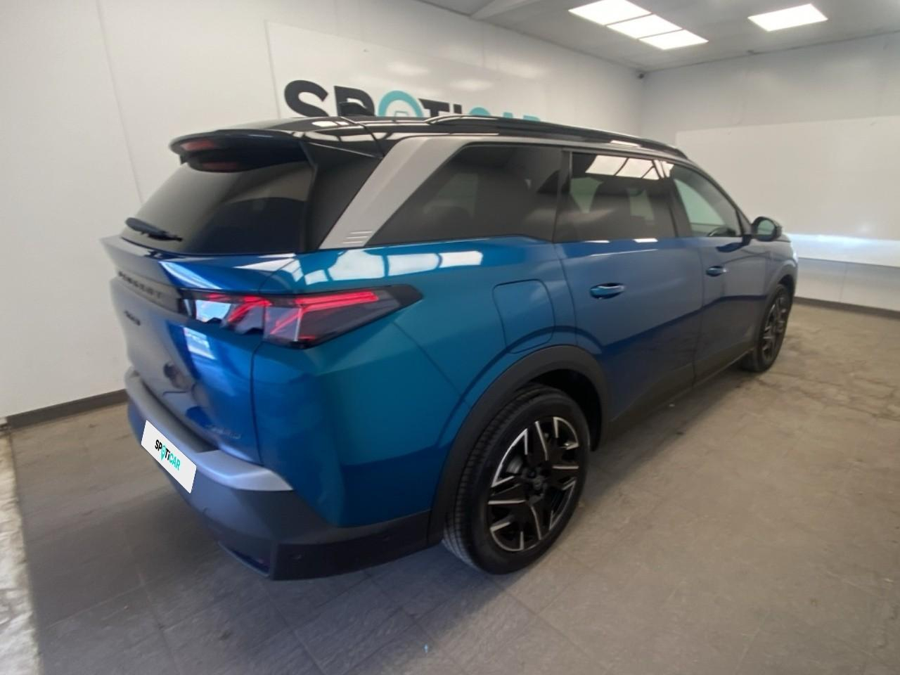 Peugeot 5008 hybrid 136 e-dcs6 gt — photo 4