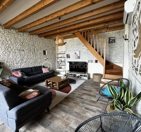 Maison 8 pièces 217 m²