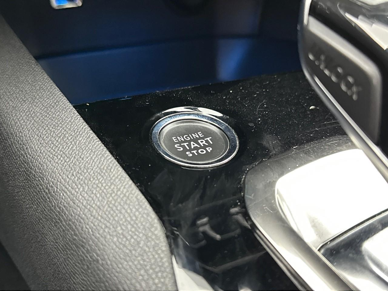 Peugeot 3008 hybrid 225 e-eat8 gt — photo 29