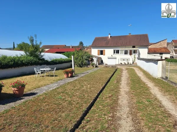 LACROST - PROCHE TOUTES COMMODITES