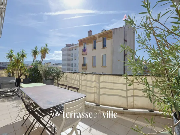 EXCLUSIVITE - PARADIS MERMOZ - T4 - 103M2 - TERRASSE- BOX F