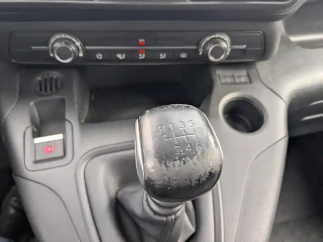 Opel Combo cargo l1h1 standard 1.5 130ch s&amp;s pack clim — photo 11