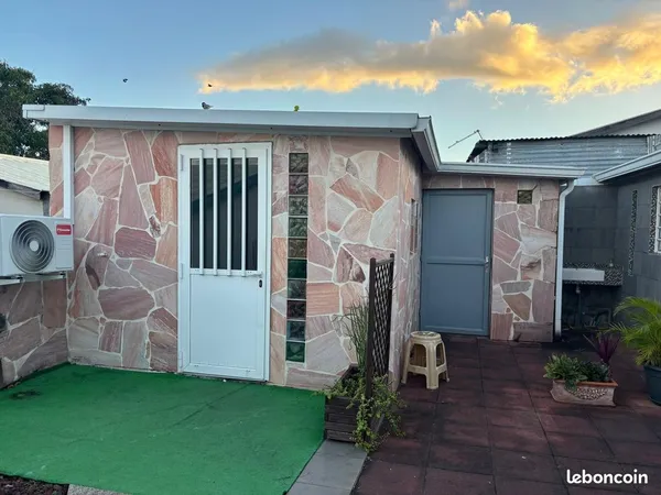 Local commercial 20m2 centre ville Possession