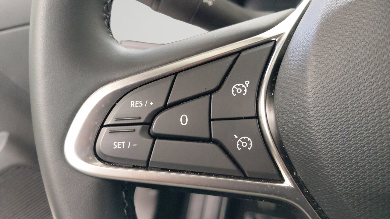 Renault Clio Blue dCi 100 ch GSR2 — photo 18