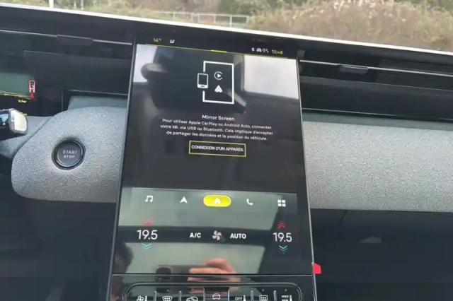 Citroën C5 Aircross hybride rechargeable 195 e-eat7 — photo 61