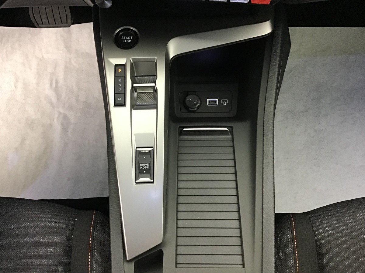Peugeot 308 — photo 19