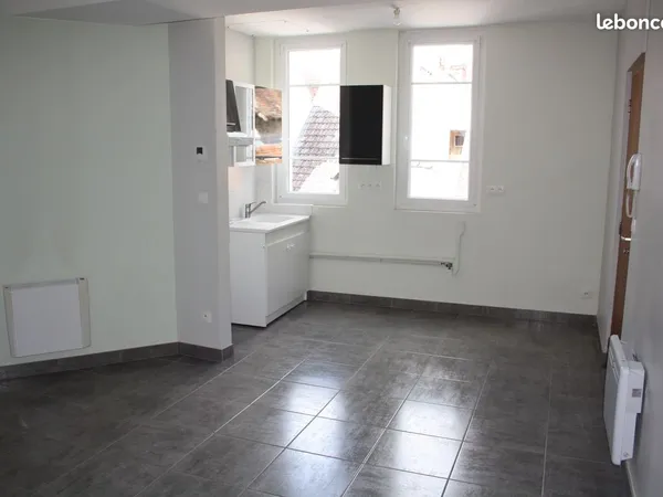 Trés joli 2P à Joigny vieux centre