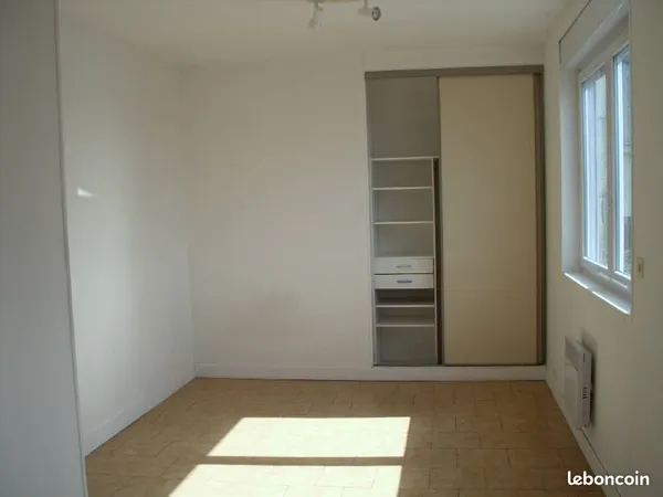 Studio 1 pièce 20 m²