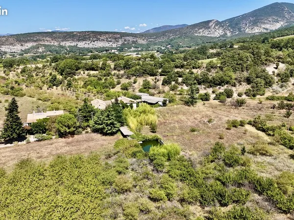 Maison 15 pièces 355 m²
