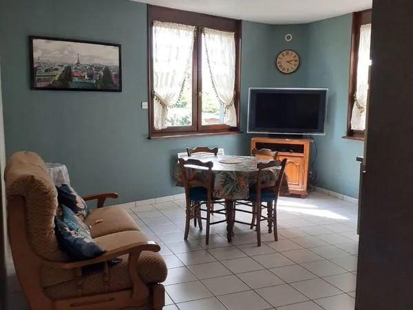 A louer petite maison à Mauriac Cantal 15