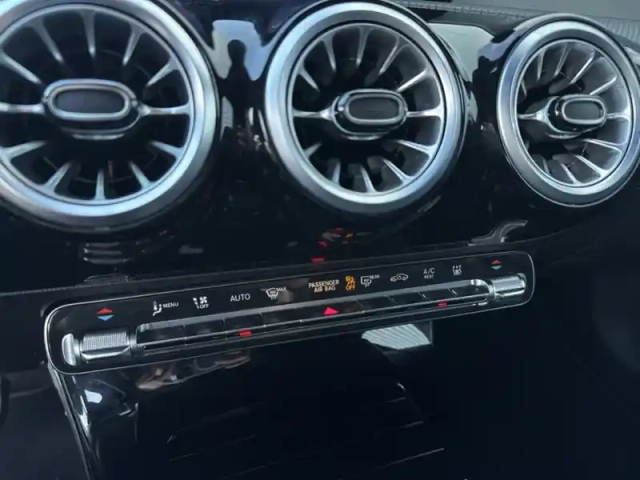Mercedes Cla 250 e hybrid eq coupé amg — photo 24
