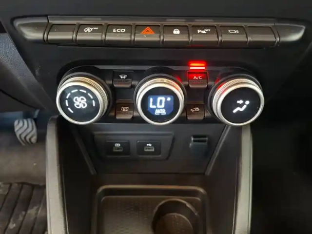 Dacia Duster eco-g 100 4x2 — photo 27