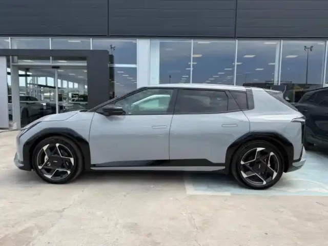 Kia Ev4 204ch 81,4kwh gt-line — photo 5