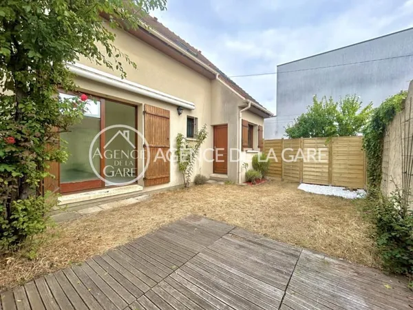MAISON 5 PIECES QUARTIER SAINT-PIERRE