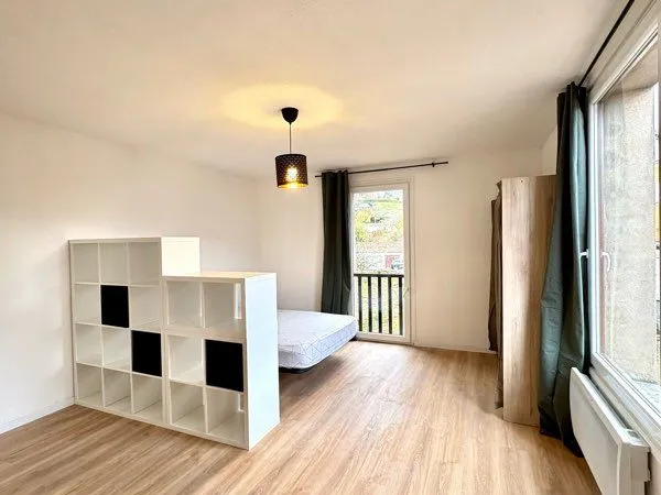 À LOUER - Appartement lumineux de 35 m² à Chantraine - 450 CC