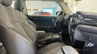 Mini Mini Cooper 136ch Edition Greenwich — photo 15