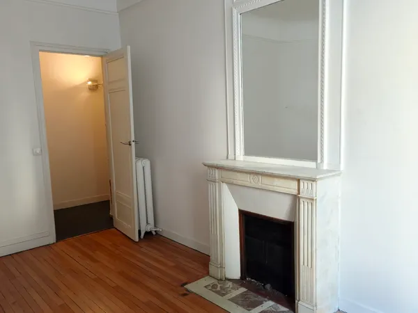 Vends appartement PARIS VIIè 198 m²