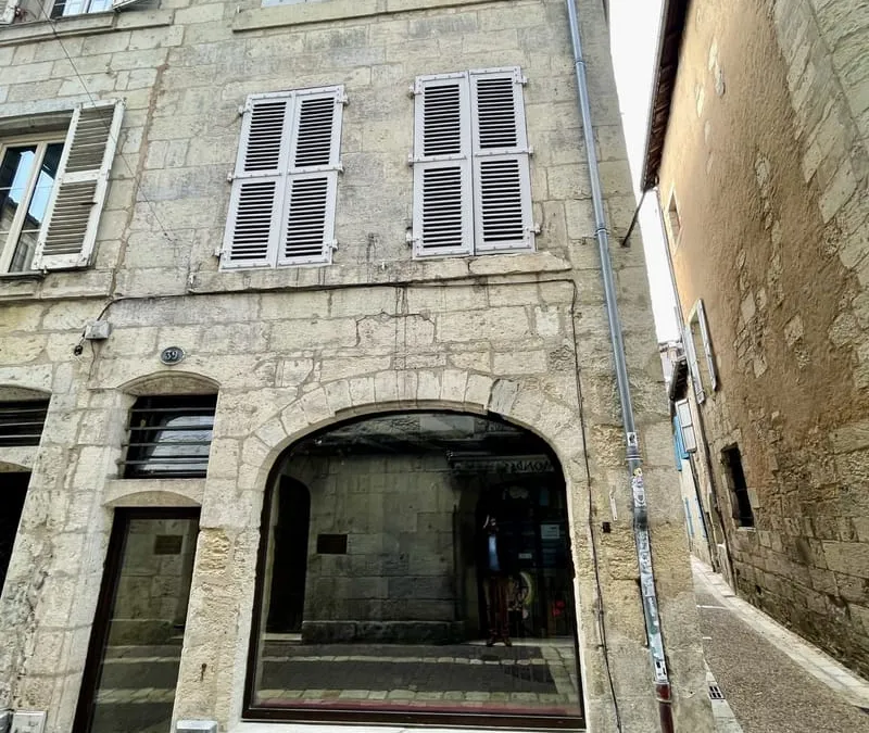Photo 1