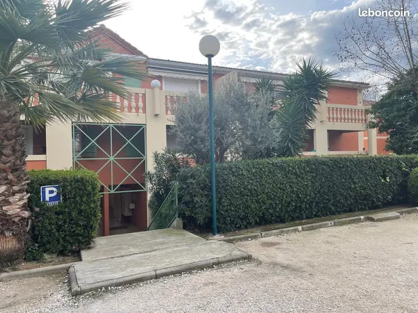 Rare f3 rez de jardin residance piscine