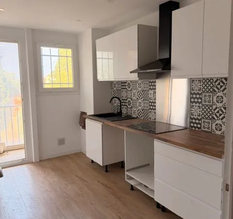 Appartement 79,42m² - 2 Chambres - Entièrement rénové avec garage