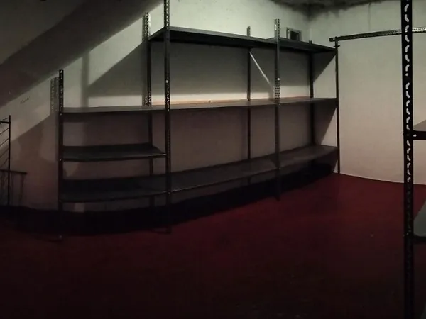 Location cave 11m2