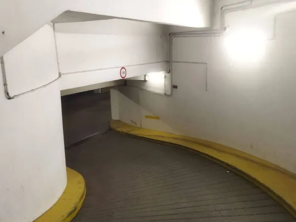 Parking 13 m²