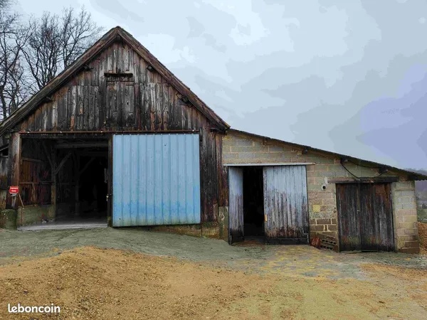 Location garage ou hanger complet