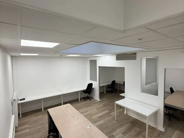 Local commercial 121 m²