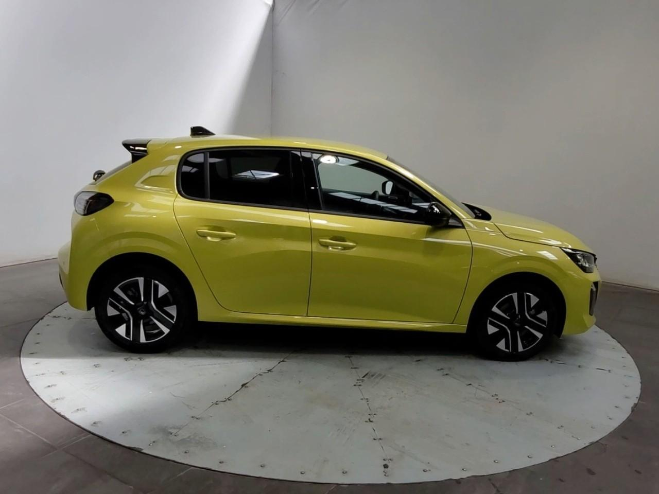 Peugeot 208 hybrid 110 e-dcs6 allure — photo 6