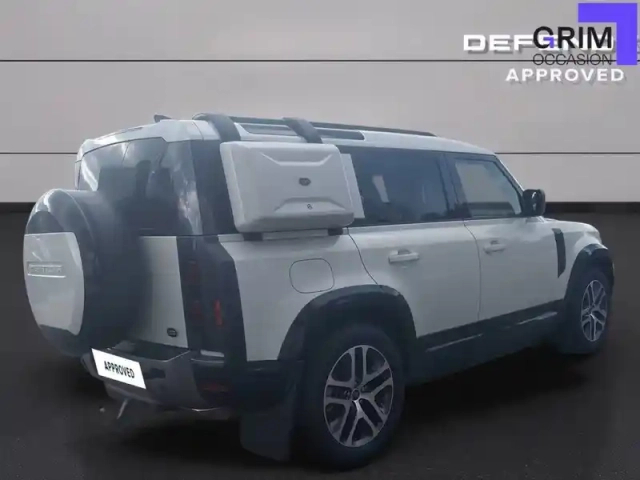 Land Rover Defender 110 p400e phev bva8 x-dynamic — photo 2