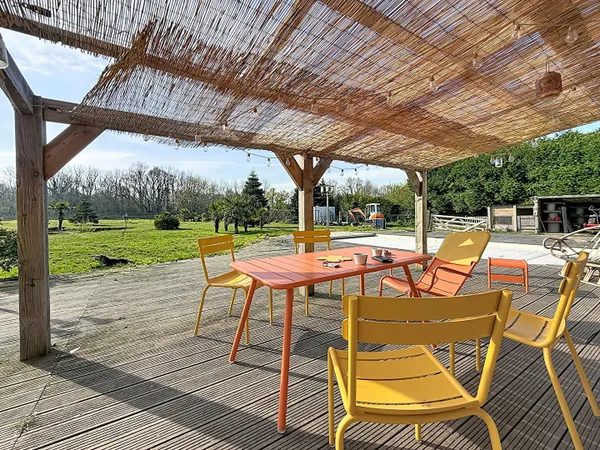 Maison 8 pièces 288 m²