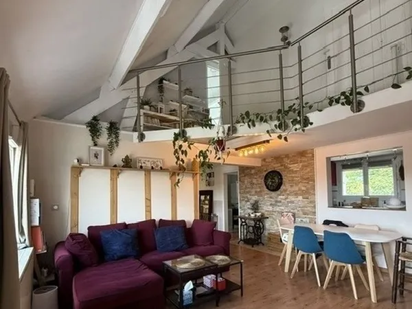 Duplex F5 en excellent état - Vue dégagée - Garage, cave et