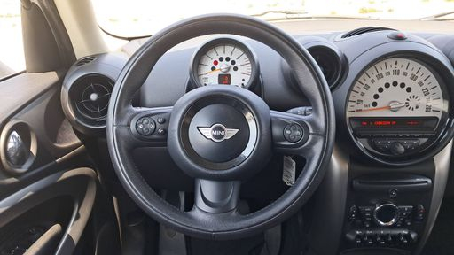 Mini Paceman 1.6 Cooper 122 - Chili – 2014 – 62459 km – Essence – Boîte Manuelle — photo 34