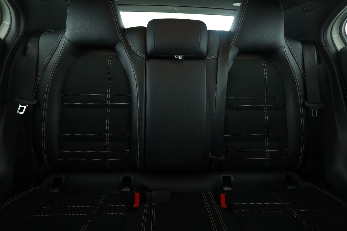 Mercedes-Benz Classe A 200 d Sensation 7G-DCT — photo 14