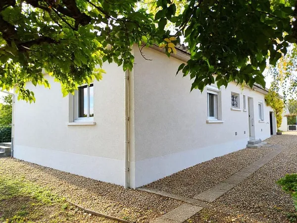 Maison plain-pied , 3 chambres , jardin clos 500 m² , COGNAC-CHATEAUBERNARD