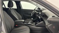 Peugeot 208 1.2 PureTech 100ch S&S Allure Pack 118g — photo 15