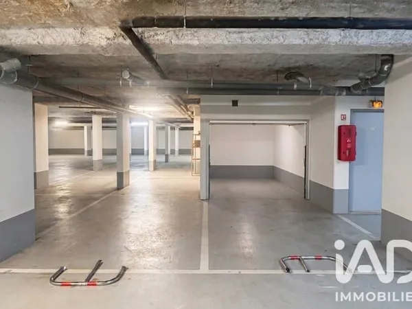 Parking 47 m²