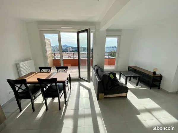 T2 37 m² + terrasse 12 m² • Vue Notre-Dame de la Garde • Timone