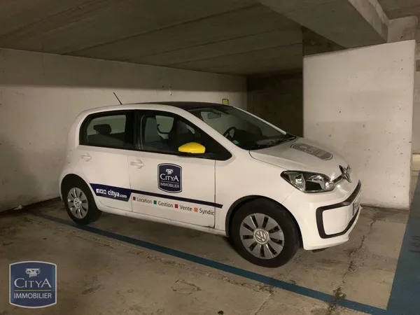 Stationnement Location Tours 67€