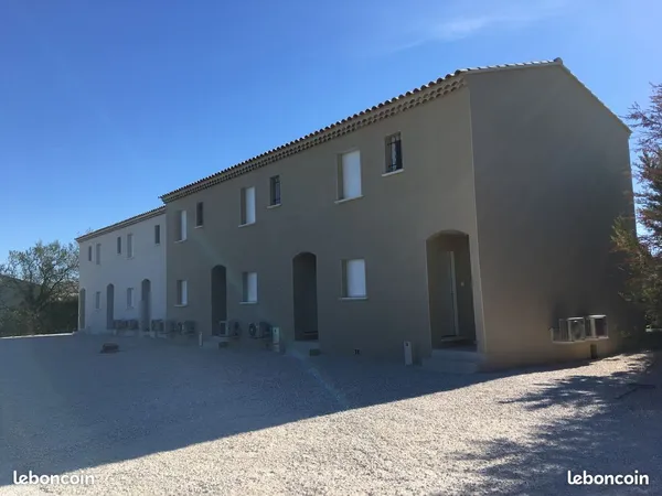 Logement T3 avec terrasse